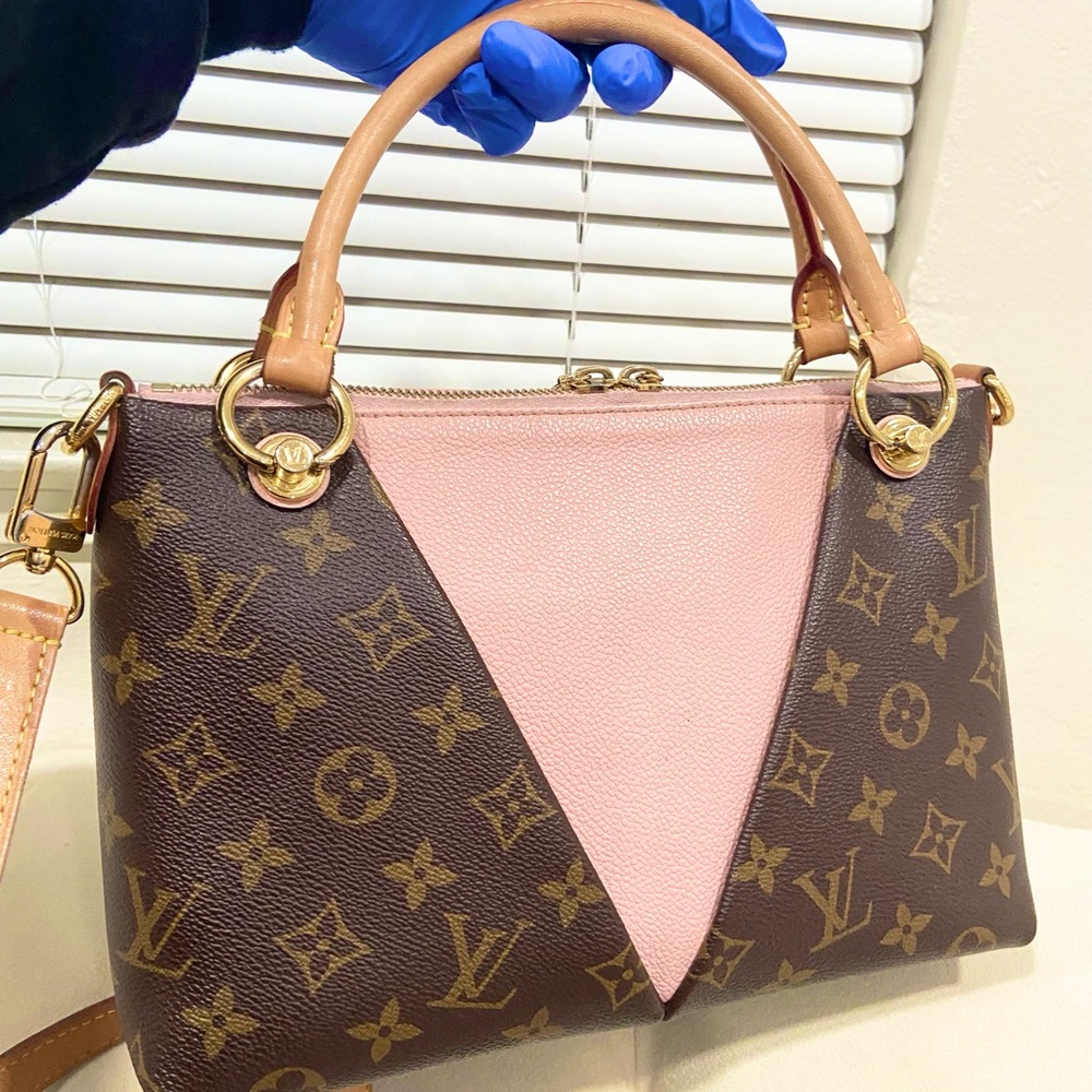 Louis Vuitton V tote BB crossbody Bag - Picture 10 of 13